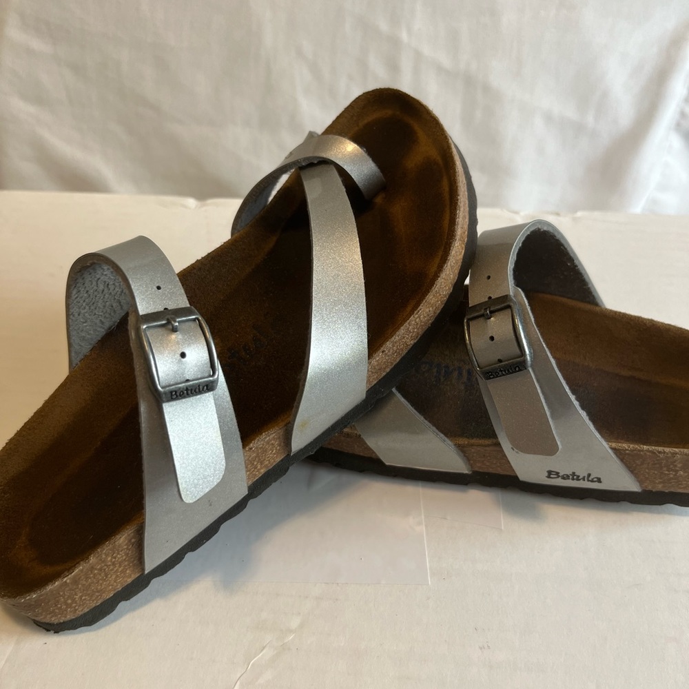 Betula slip on sandal size 6, silver, cross toe, easy on